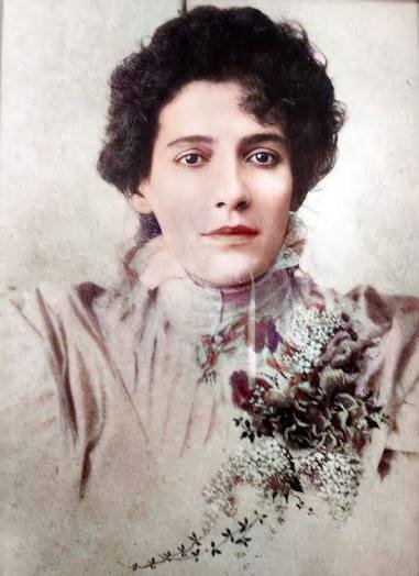 Retrato de Francisca Júlia, poeta brasileira parnasiana, a Musa Impassível